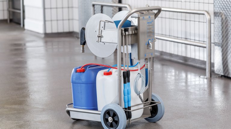 Using the Walter CDW - chemical dosing cart